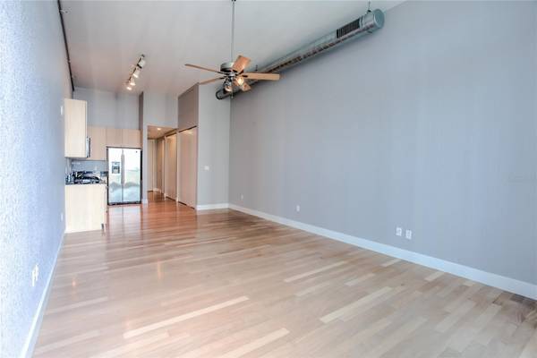 150 E ROBINSON ST #6S-15 (631), Orlando, FL 32801