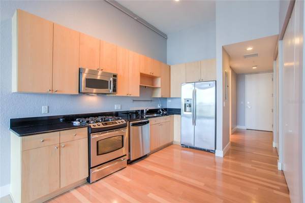 150 E ROBINSON ST #6S-15 (631), Orlando, FL 32801