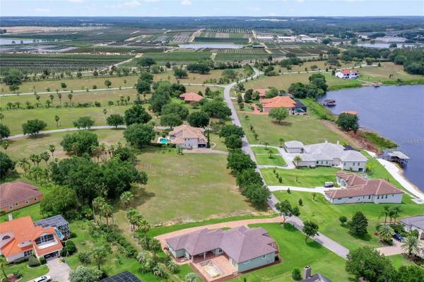 17152 ROYAL PALM DR, Groveland, FL 34736