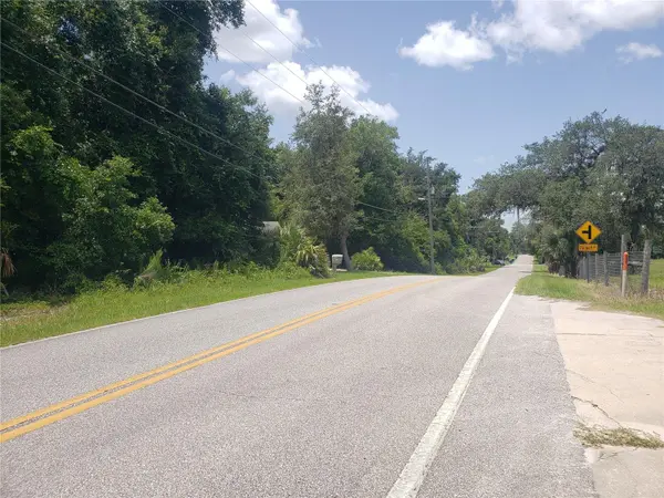 REYNOLDS RD, De Leon Springs, FL 32130