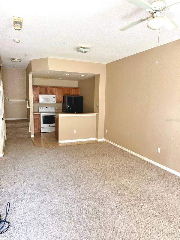 2606 LODI CIR #105, Kissimmee, FL 34746