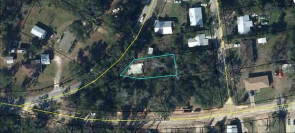 2916 MILTON AVE, Marianna, FL 32448