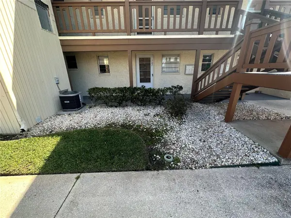 5154 TURQUOISE LN #206, New Port Richey, FL 34652
