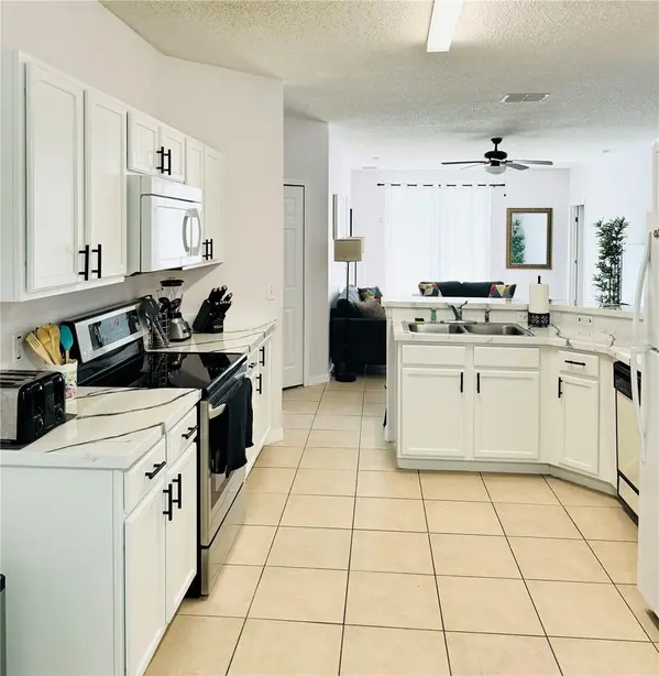 1138 KNOLLWOOD DR, Davenport, FL 33837
