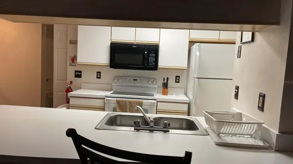 2456 SWEETWATER CLUB CIR #20, Kissimmee, FL 34746