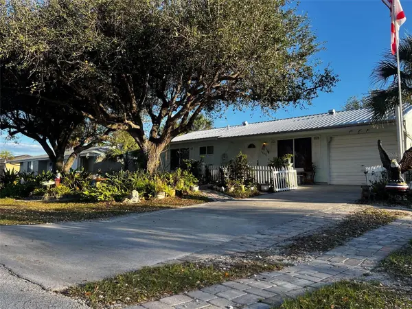 18671 KERRVILLE CIR, Port Charlotte, FL 33948
