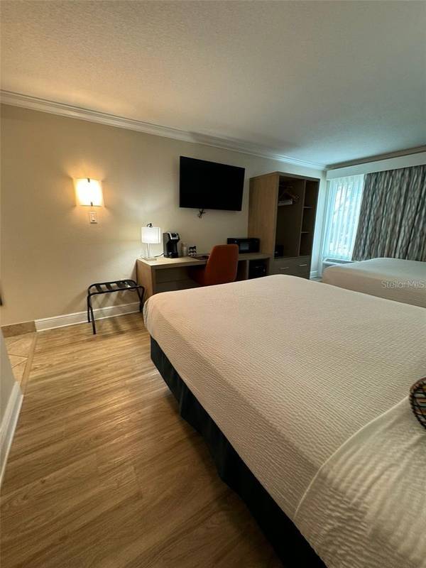 3000 MAINGATE LN #520, Kissimmee, FL 34747