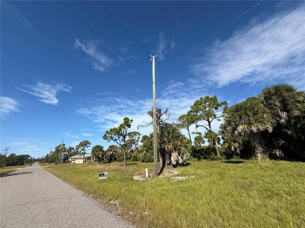 32 MASTER DR, Placida, FL 33946