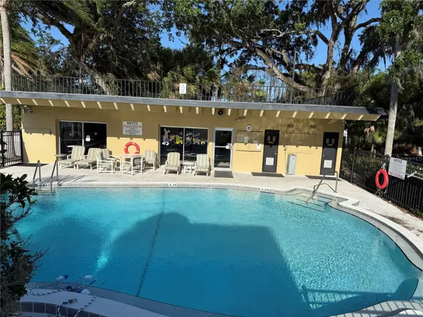 2500 LEE RD #208, Winter Park, FL 32789