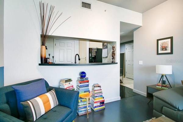 322 E CENTRAL BLVD #1008, Orlando, FL 32801