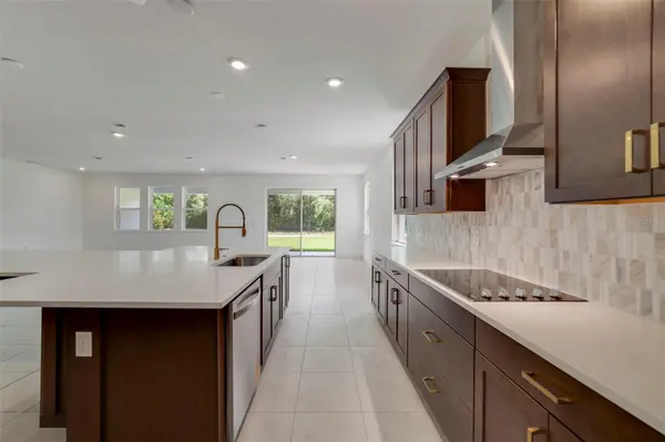 3057 WATER CLOVER CT, Apopka, FL 32712