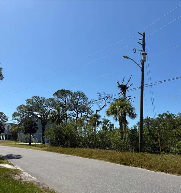 SEA BREEZE DR, Tarpon Springs, FL 34689