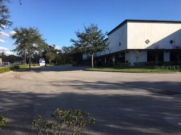 6859 EDGEWATER COMMERCE Pkwy, Orlando, FL 32810