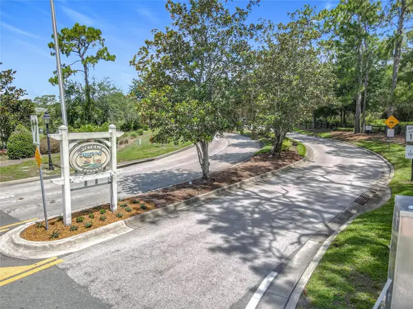 600 GARDEN CLUB DR, Deland, FL 32724