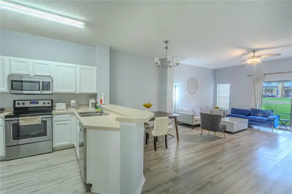 8502 CRYSTAL COVE LOOP, Kissimmee, FL 34747