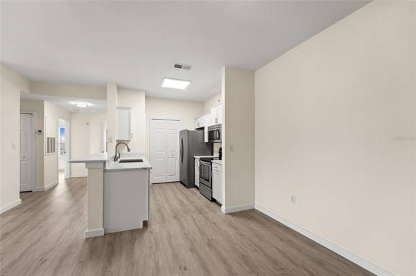 5447 VINELAND RD #1308, Orlando, FL 32811