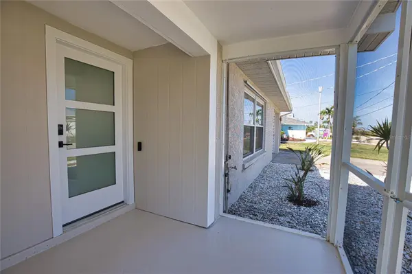 1933 OREGON TRL, Englewood, FL 34224