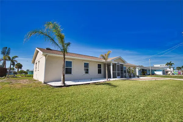 1933 OREGON TRL, Englewood, FL 34224