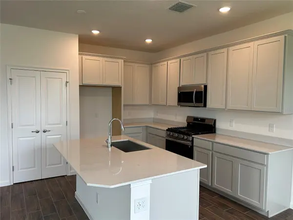 2256 SIRENA LN, Mount Dora, FL 32757