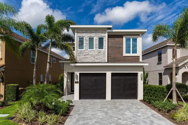 884 GOLDEN BEAR DR, Reunion, FL 34747