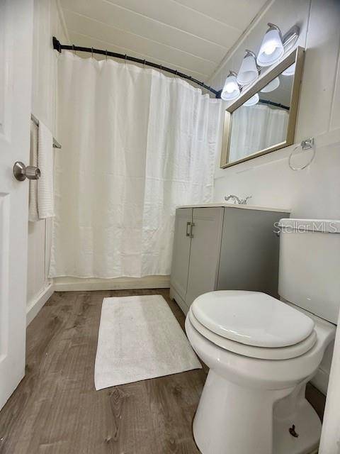 31538 ANDERSON DR, Tavares, FL 32778