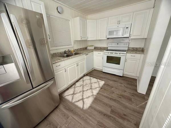 31538 ANDERSON DR, Tavares, FL 32778