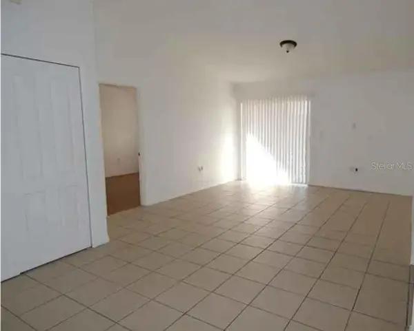 5220 VIA HACIENDA #212, Orlando, FL 32839