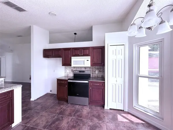 7219 EDGEWATER SHORES CT, Orlando, FL 32810