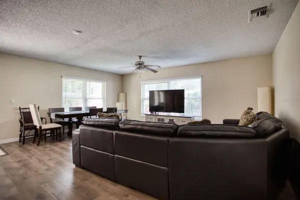 7408 NAVEL TREE CT, Orlando, FL 32818