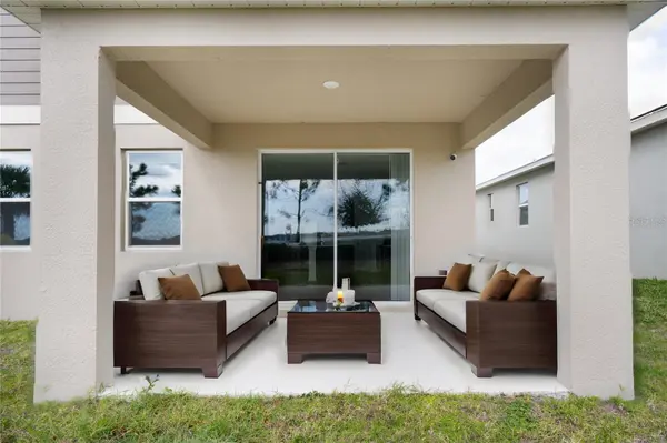 7137 DILLY LAKE AVE, Groveland, FL 34736
