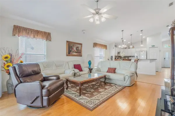 5389 WATERVISTA DR, Orlando, FL 32821