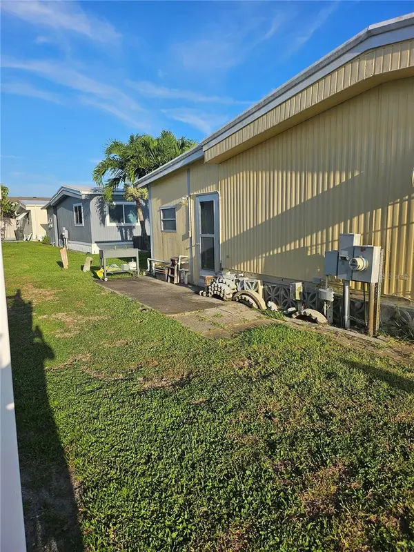 26080 KINGS RD, Bonita Springs, FL 34135