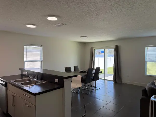 3230 BAYOU LN, Tavares, FL 32778