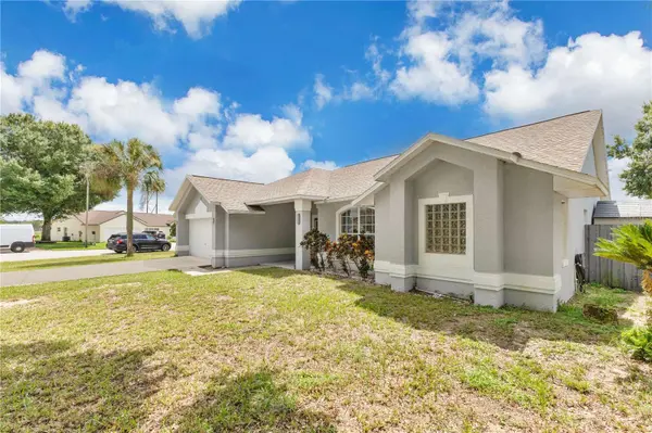 623 OAKPARK LOOP, Davenport, FL 33837
