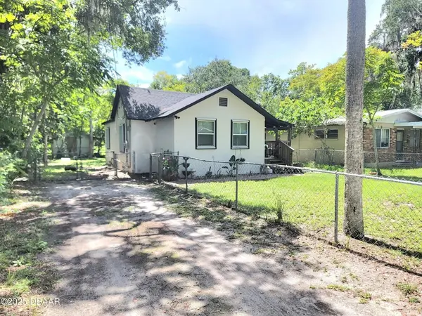 620 WASHINGTON ST, Daytona Beach, FL 32114