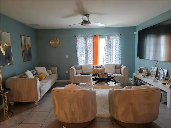566 SUNLIT CORAL ST, Ruskin, FL 33570