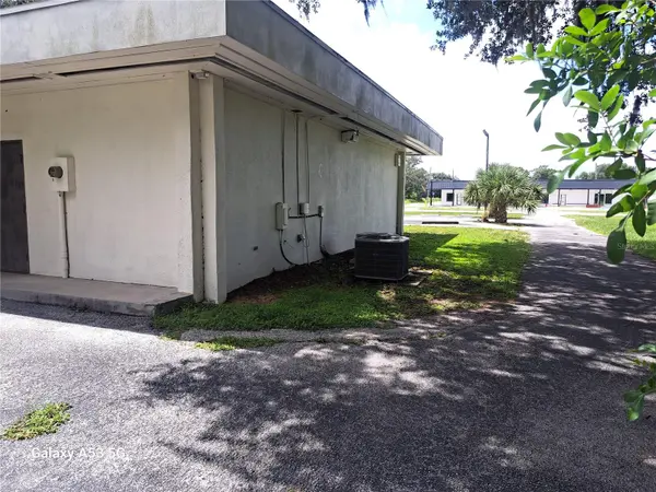 6481 DELAND AVE, Indian Lake Estates, FL 33855