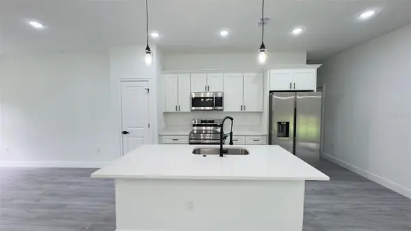 2827 W XENOX DR, Citrus Springs, FL 34433