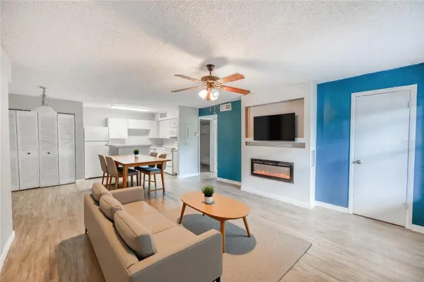 360 LAKE ONTARIO CT #202, Altamonte Springs, FL 32701