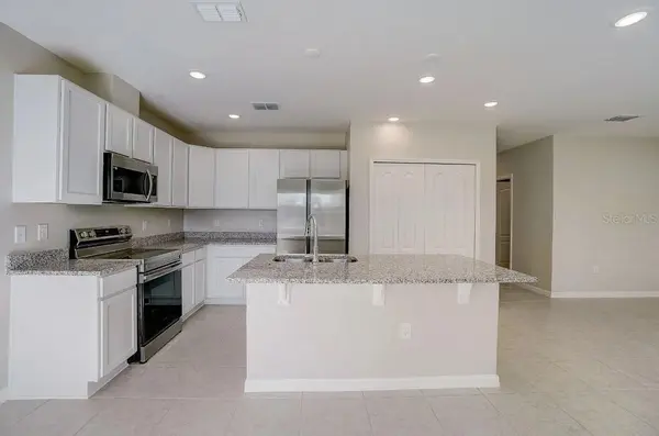33 CLEMSON RD, Venice, FL 34293