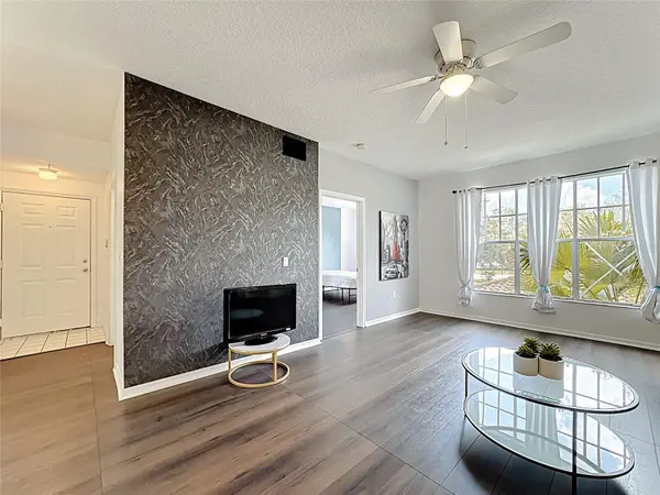 5548 METROWEST BLVD #209, Orlando, FL 32811
