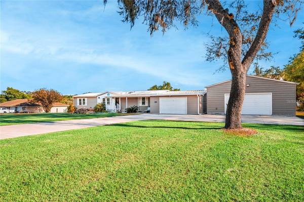 3122 GRIFFIN VIEW DR, Lady Lake, FL 32159