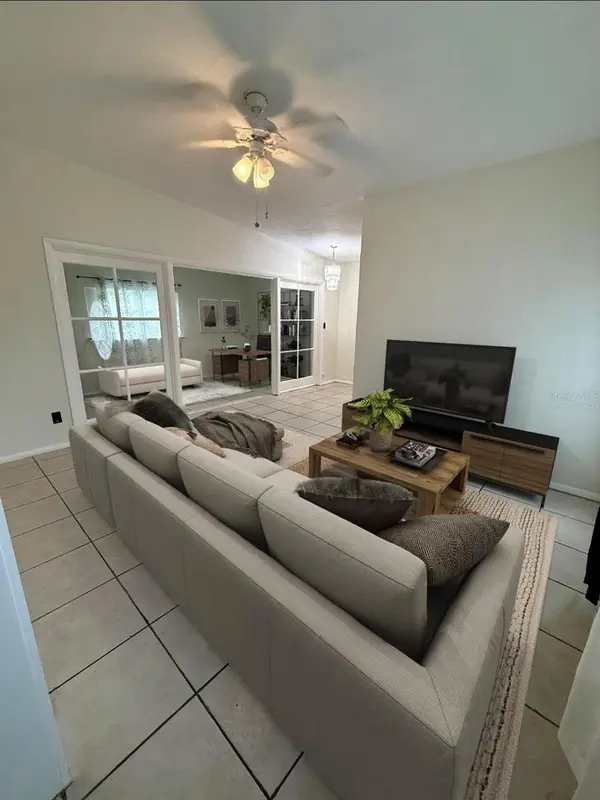 6021 YUCATAN DR, Orlando, FL 32807