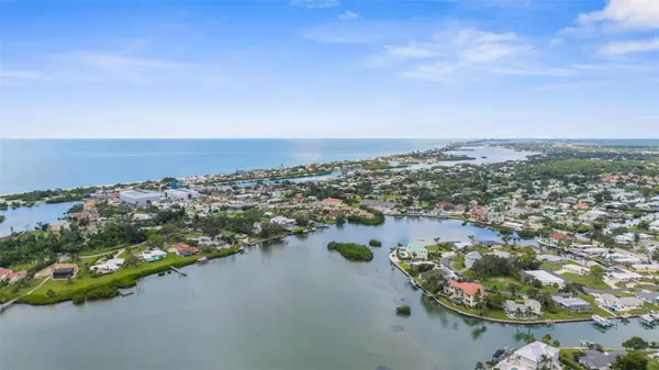 216 PAVONIA RD, Nokomis, FL 34275