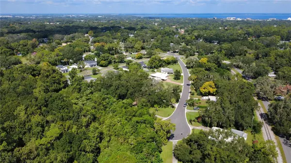 2016 GRANDVIEW AVE N, Sanford, FL 32771