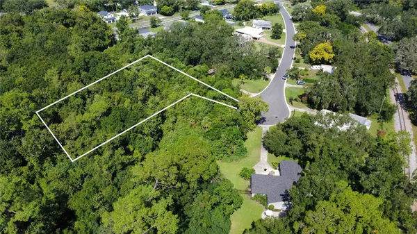 2016 GRANDVIEW AVE N, Sanford, FL 32771