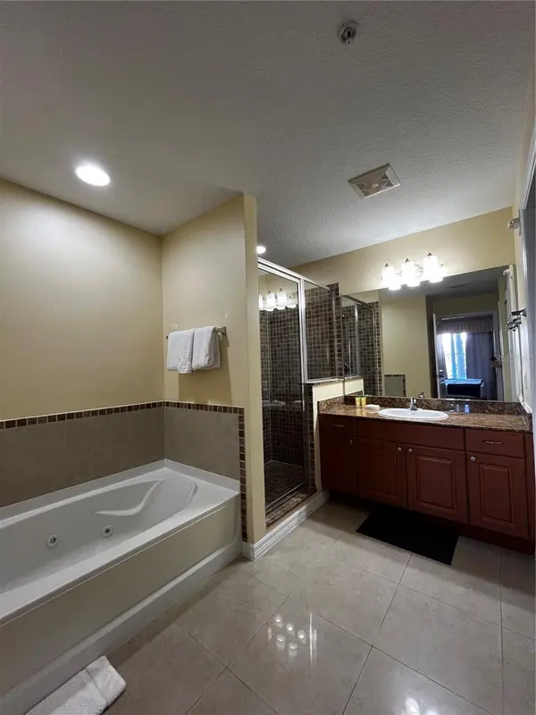 7383 UNIVERSAL BLVD #208, Orlando, FL 32819