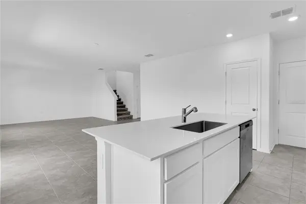 1021 WATERFALL BLVD, Davenport, FL 33837