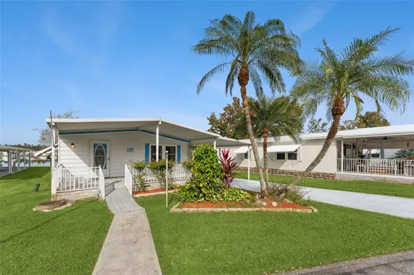 314 LAKEVIEW DR, Osteen, FL 32764