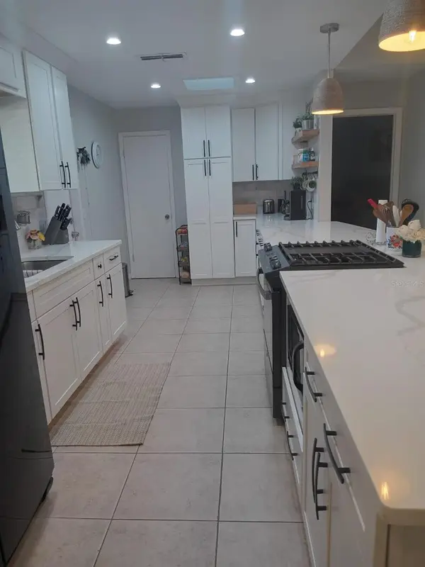 10700 GARDENWOOD RD, Orlando, FL 32837